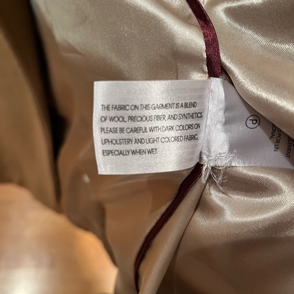 Calvin Klein camel wool/cashmere blend mid-length coat. Sz 6. Only worn twice. - Picture 8 of 9